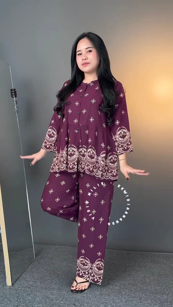 Women's Maroon Ethnic Printed Co-Ord Set | Peplum Tunic with Wide-Leg Pants